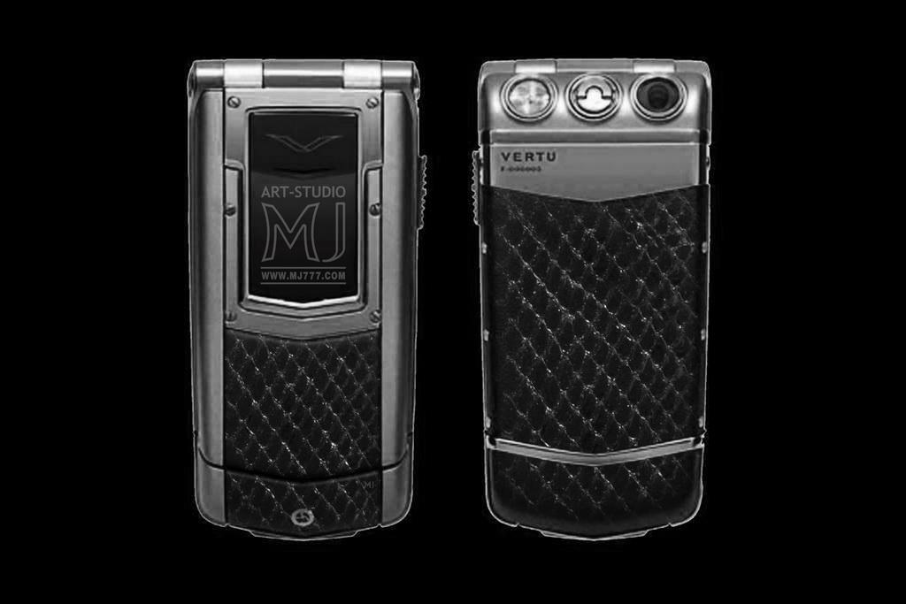VERTU CONSTELLATION AYXTA EXOTIC LEATHER LIMITED EDITION by MJ - White Gold Mobile Phone. Genuine Leather. Black Cobra Skin