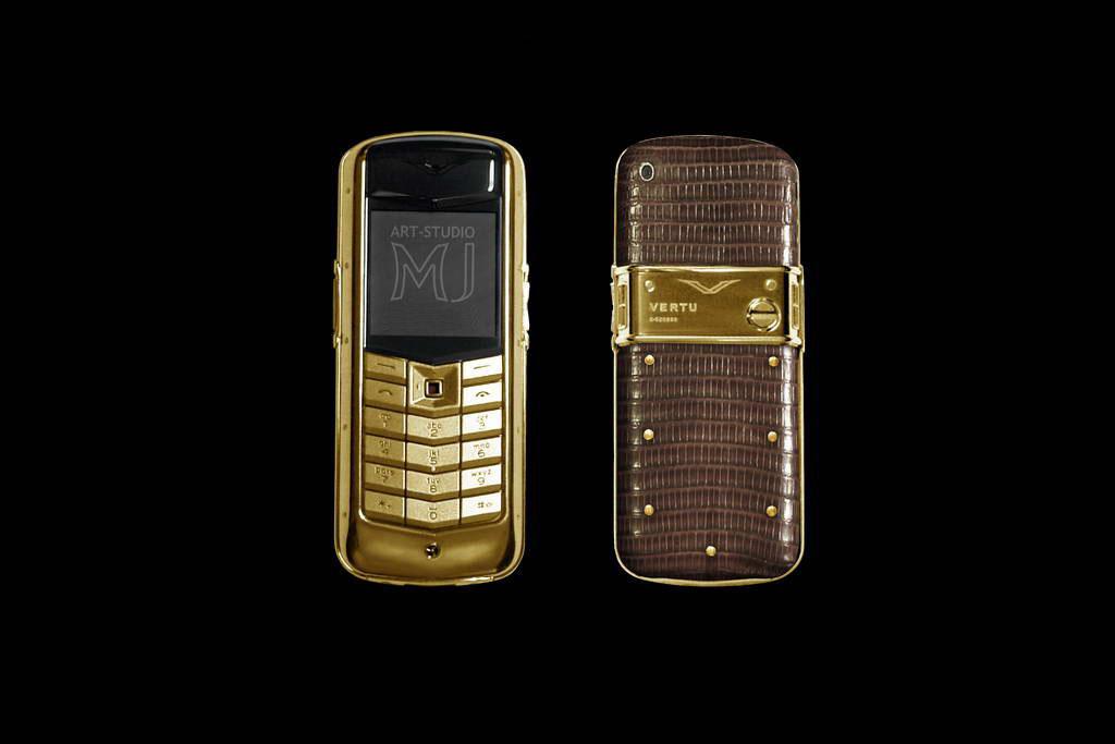 VERTU CONSTELLATION LIZARD EXOTIC LEATHER LIMITED EDITION by MJ Mobile Phone from Gold 18k. Genuine Leather Iguana Dirty Brown Lizard. Dark Amber or Brilliant