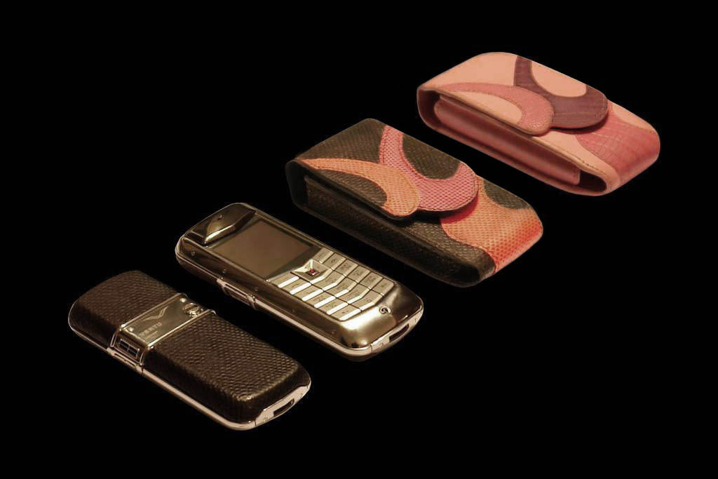 VERTU CONSTELLATION PLATINUM ROYAL KIT LADIES & GENTLEMEN EDITION by MJ Pink Gold, Pink Diamond, Pink Karung Snake Skin Gold Phone with Luxury Mobile Case